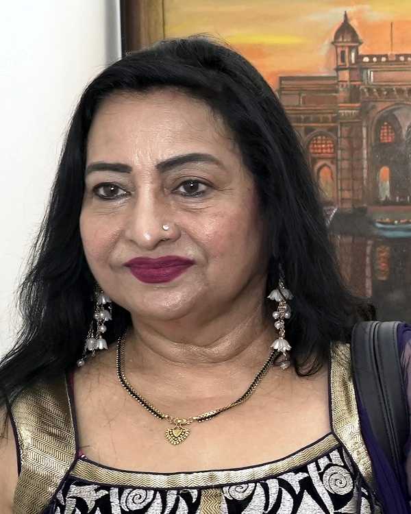 vasudha lavatre